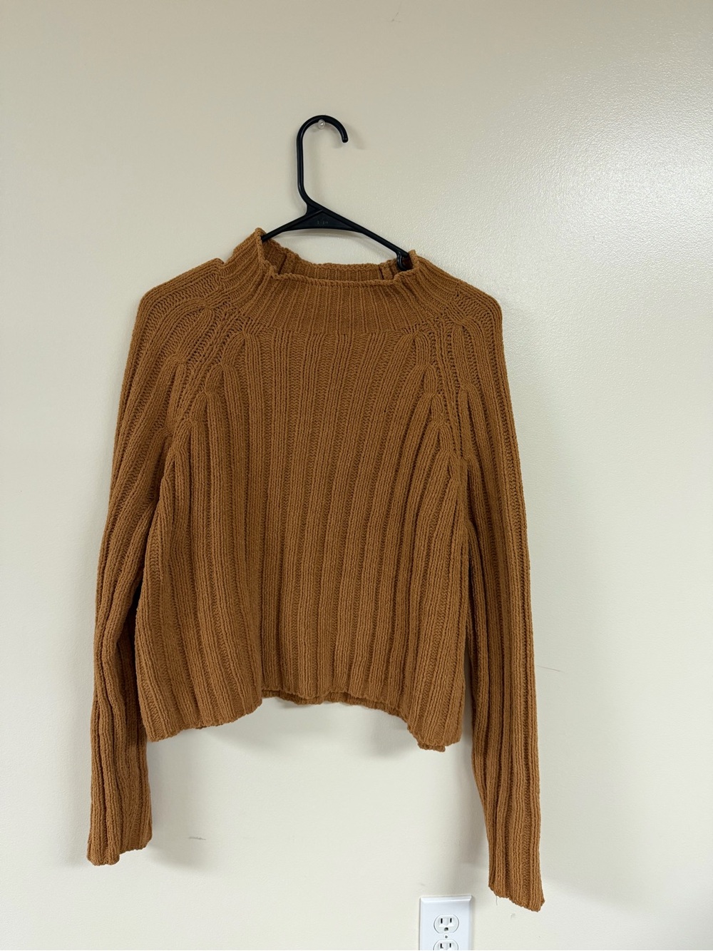 Ribbed Mock Neck Sweater in Camel
